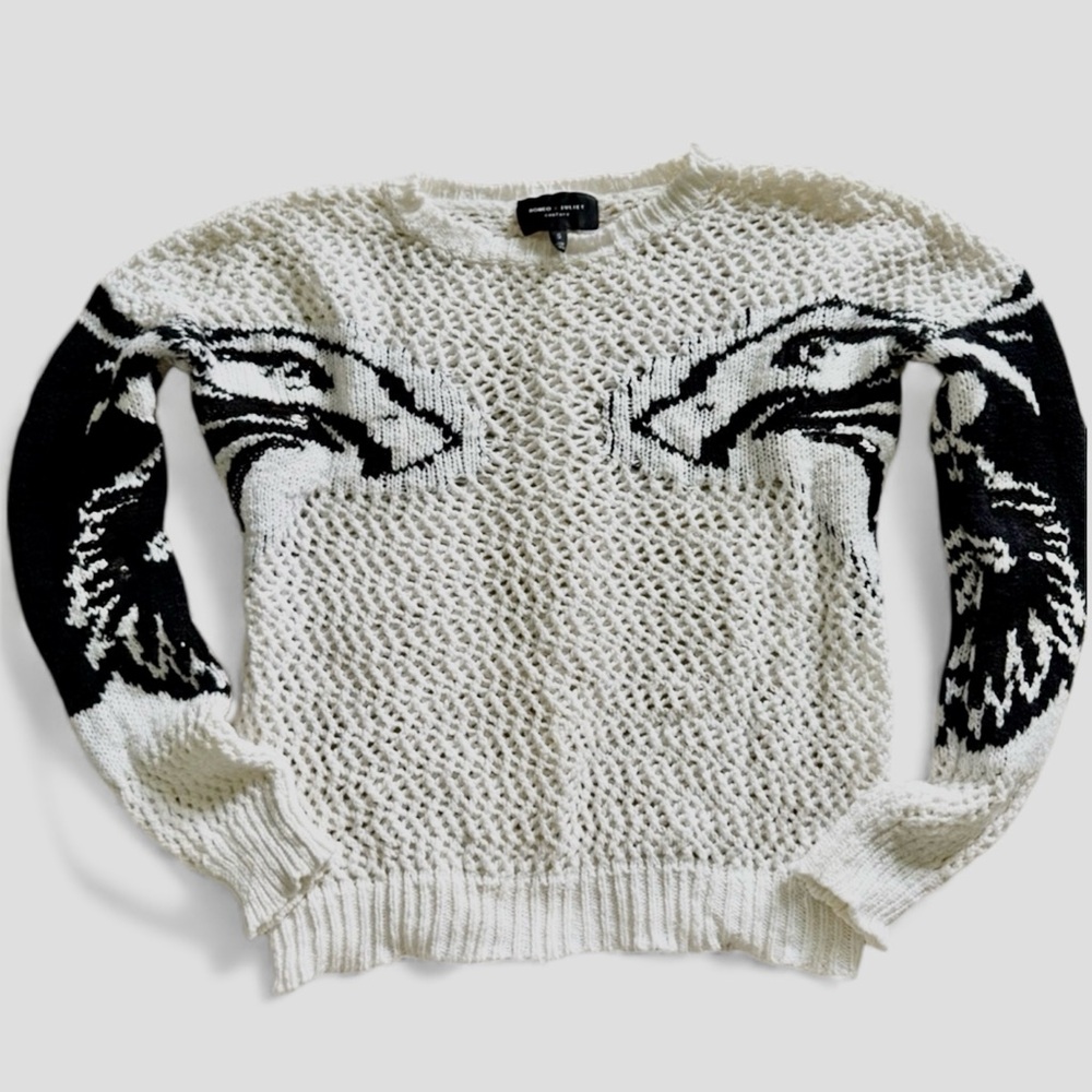 Intarsia Woven Open-Knit Eagle Animal Black and White Sweater Small - Picture 2 of 5